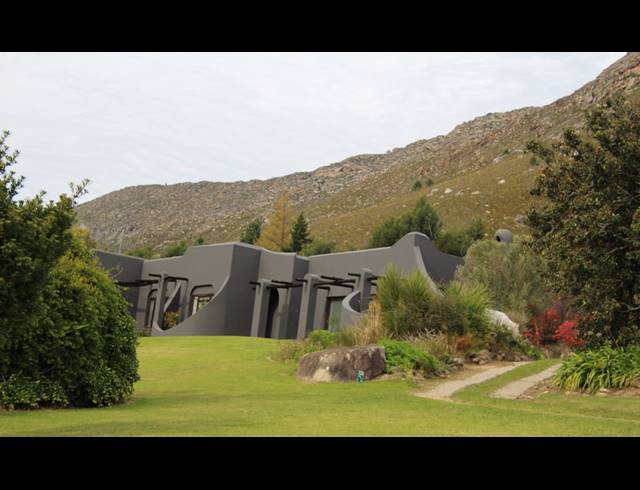 911HA FARM FOR SALE IN RIVERSDALE RURAL